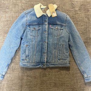 levi sherpa jean jacket